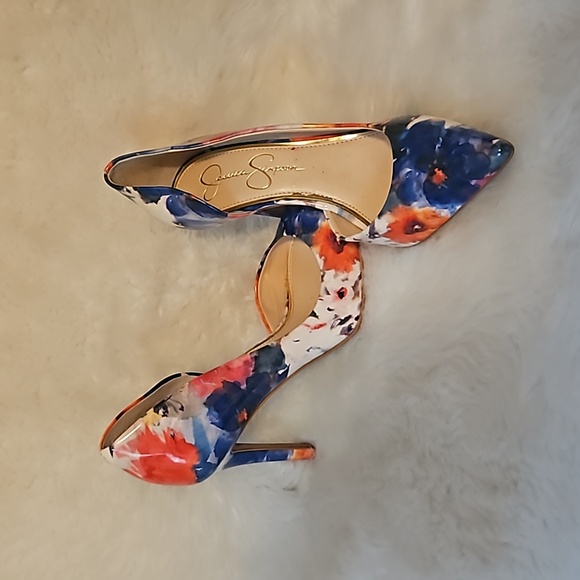 Jessica Simpson Floral Pumps - Picture 3 of 3